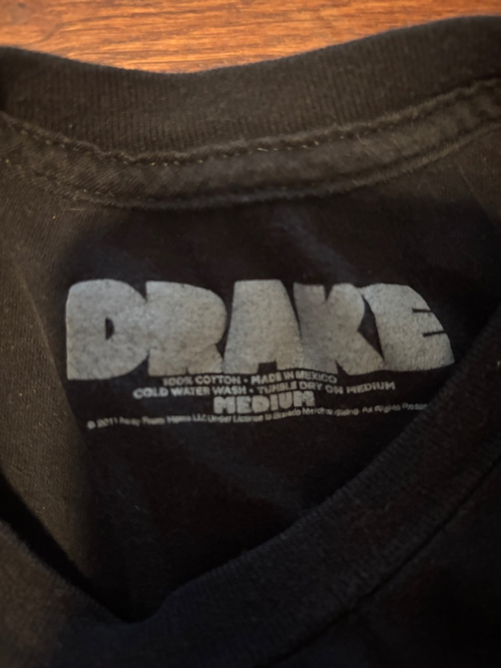Vintage 2013 Drake Tour T Shirt Size: Medium - Picture 4 of 4